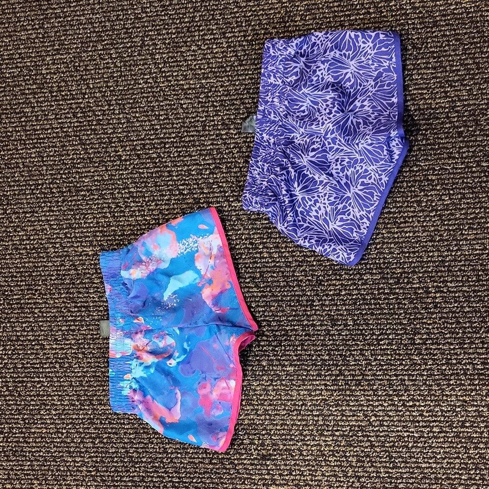 Activewear Shorts - Picture 2 of 3